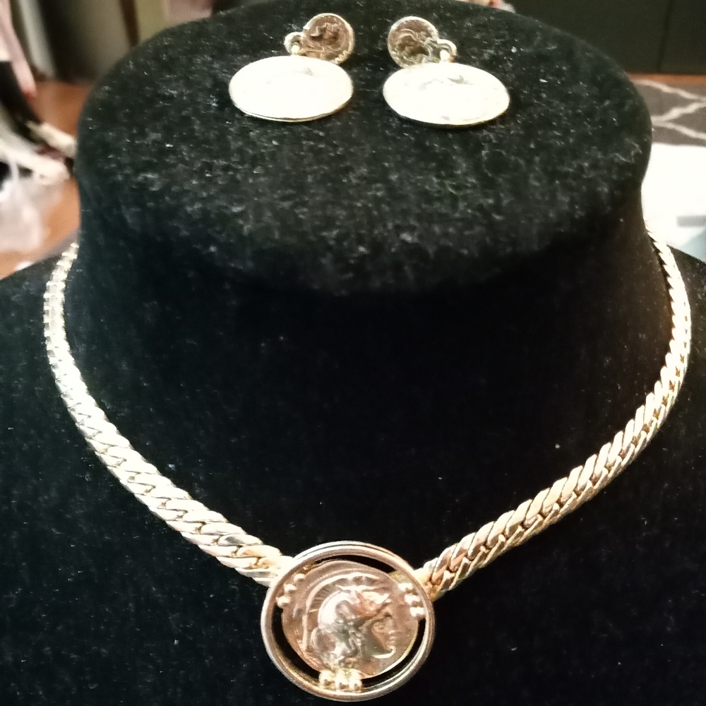 Gold necklace